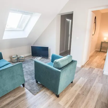 Salicorne Renovee A L'oree De La Zone Naturelle *